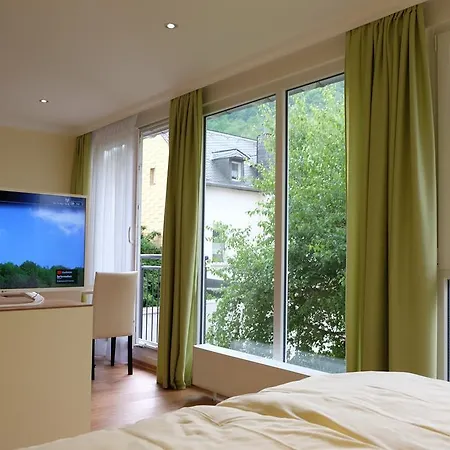 ゲストハウス Panorama-cafe Moselgarten