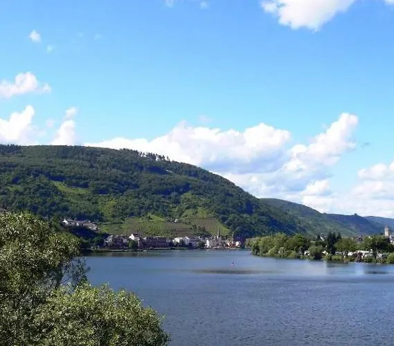 Gasthuis Panorama-cafe Moselgarten Alf